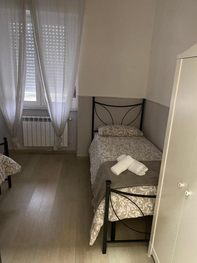 Casa Vacanza Pucchiell Apartment Naples Exterior photo